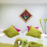 Home2book Seafront Of La Arena Apt, Pool Appartement