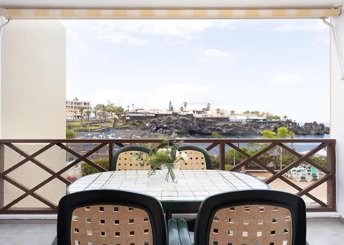 Home2book Seafront Of La Arena Apt, Pool